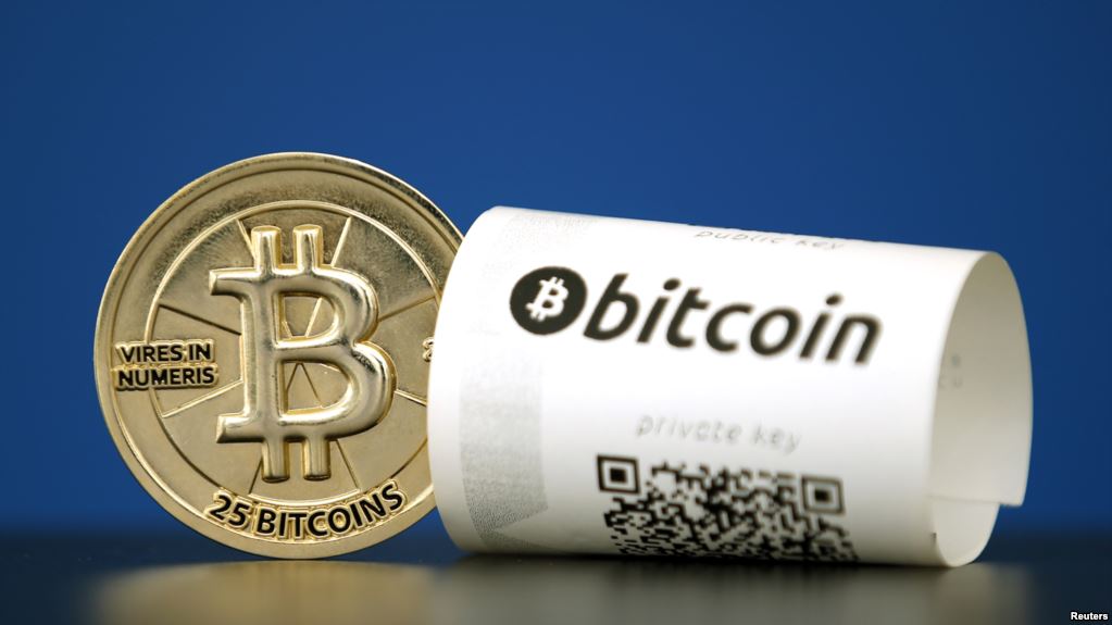 Tiền ảo Bitcoin: Cấm hay không cấm?